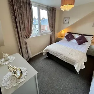 Scoresby Escape - Holiday home Whitby